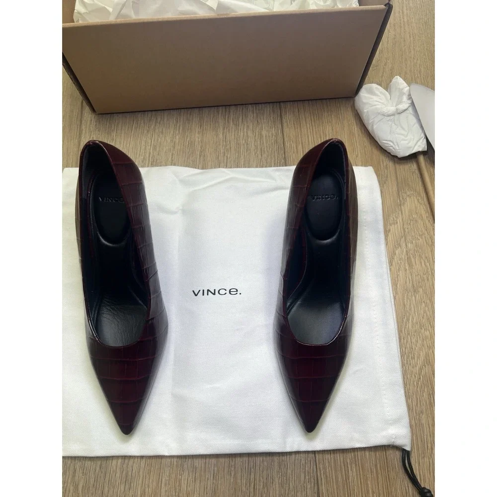 Vince‎ Womens Diane, Cherry Croco Print Leather Pointed Heel Pump Size 5 New!